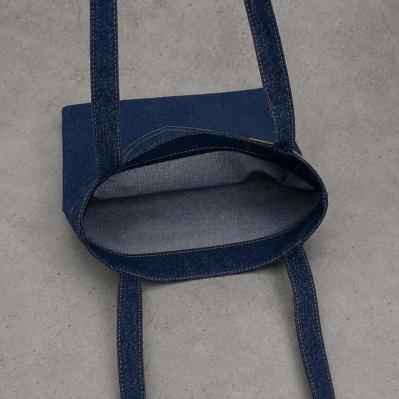 Bolso jeans mezclilla interior con asas largas y forro