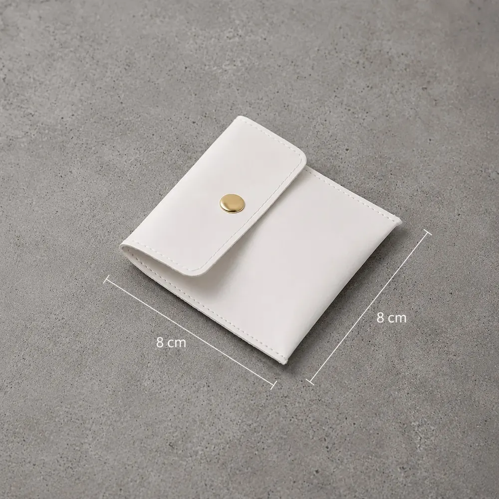 Estuche joyería broche dorado blanco